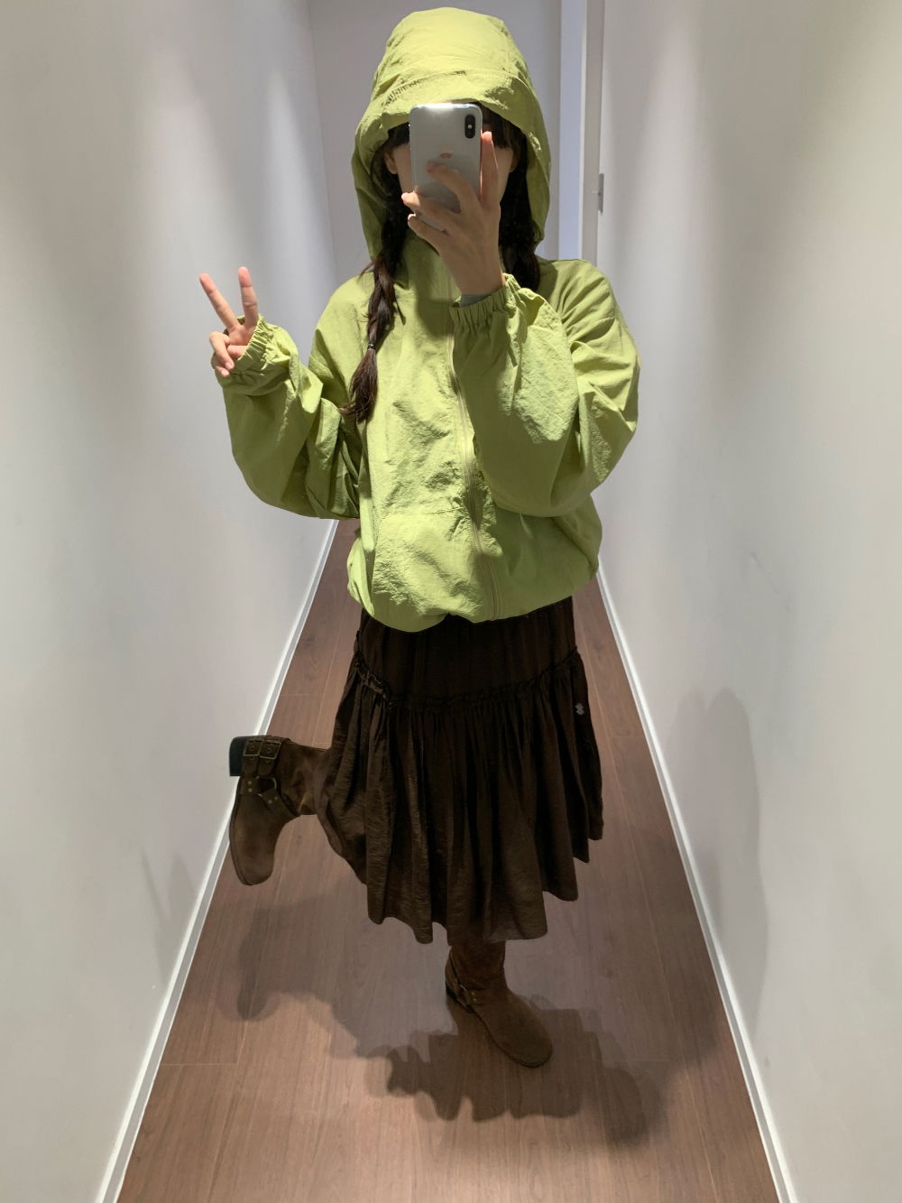 재킷 모델 착용 이미지-S7L4