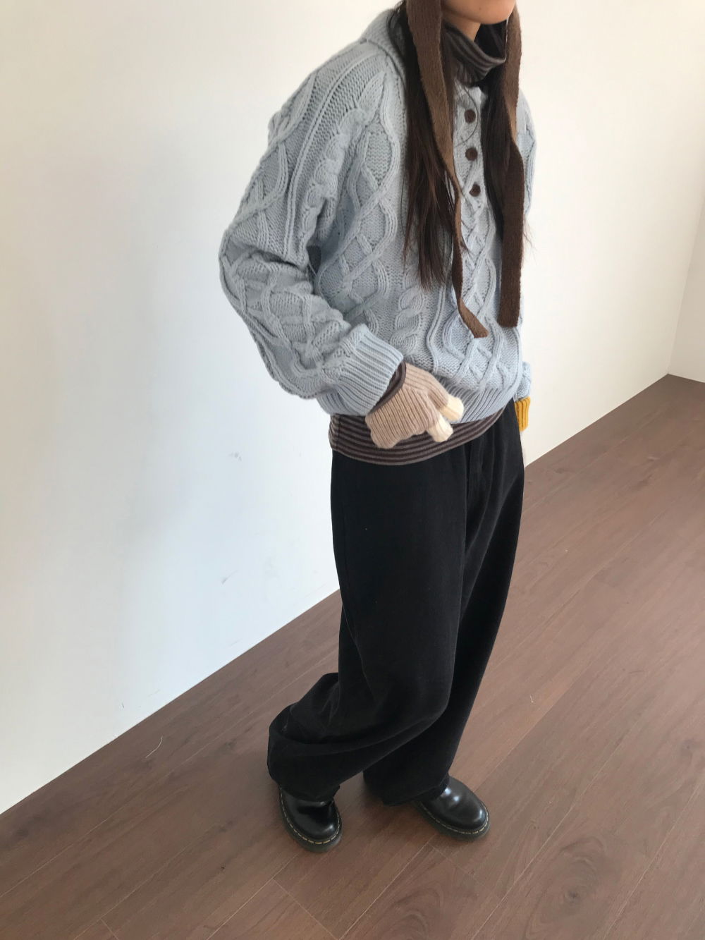 바지 모델 착용 이미지-S3L26