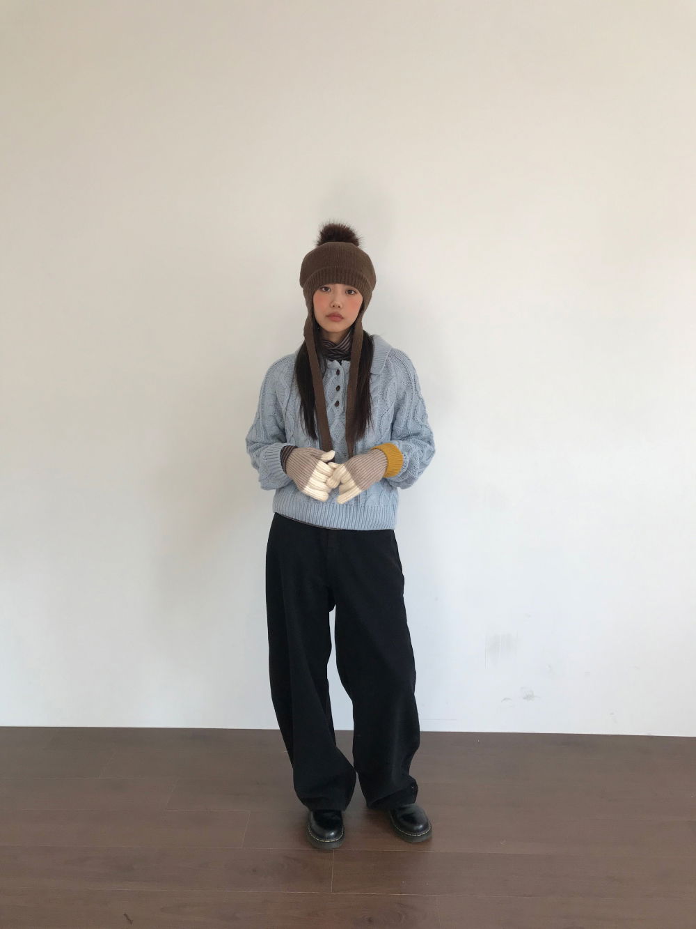 바지 모델 착용 이미지-S3L23