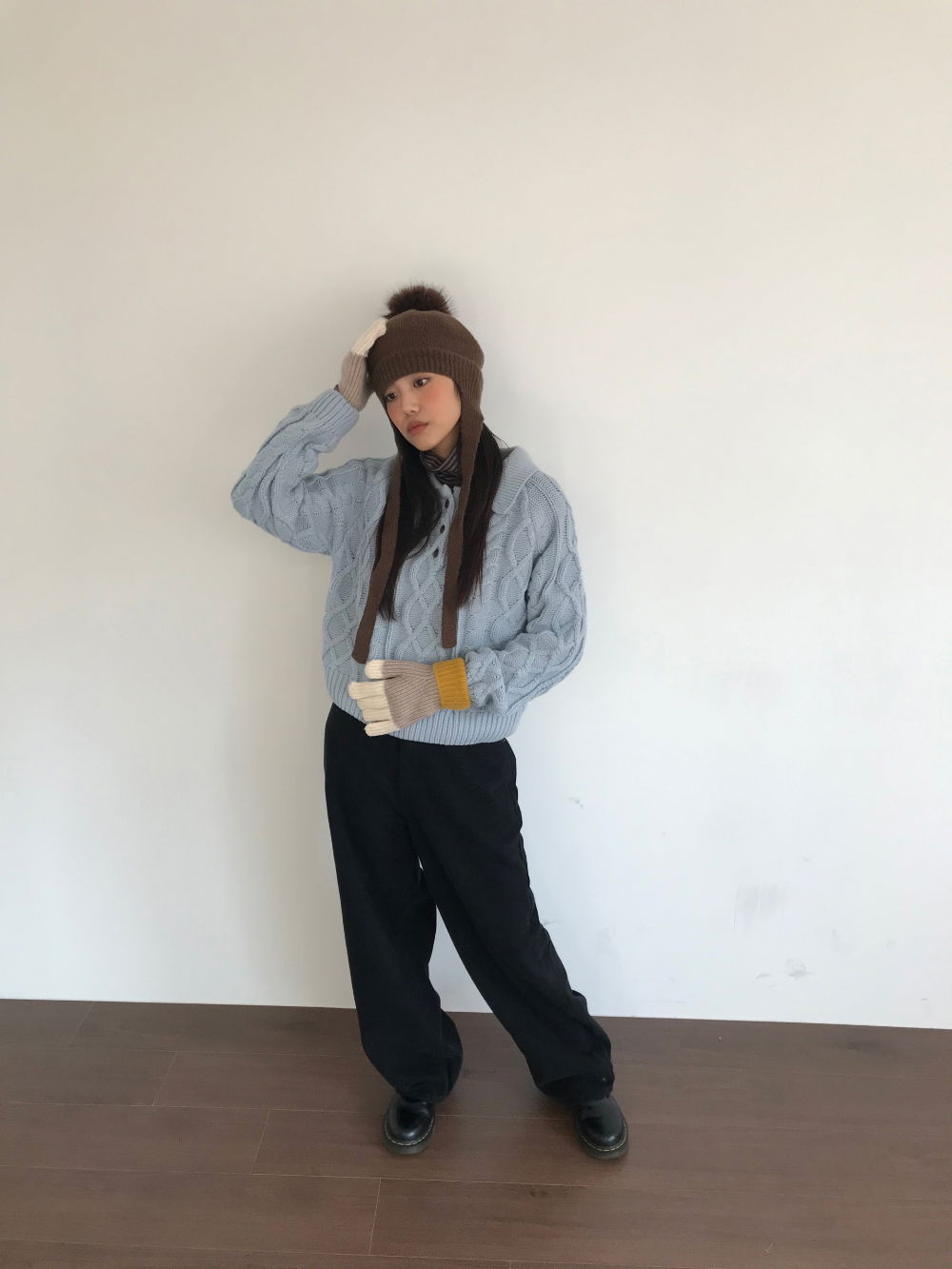 바지 모델 착용 이미지-S3L24