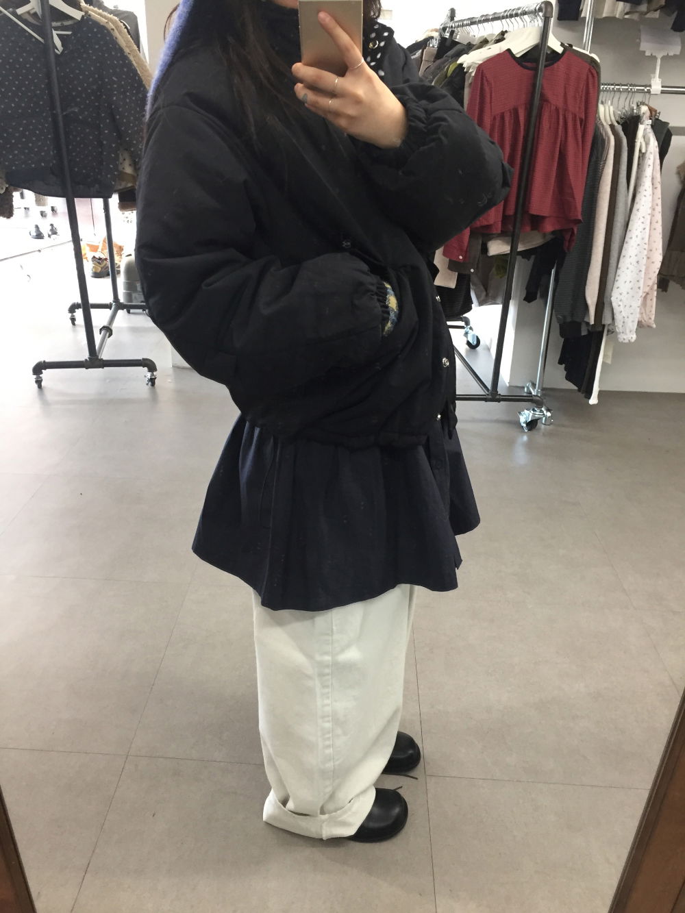 바지 모델 착용 이미지-S3L74