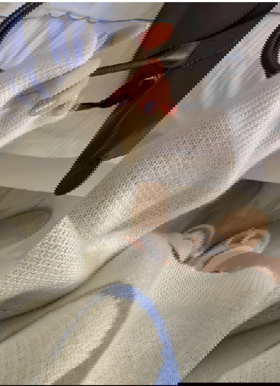 리리앤코 플로네브 브러쉬 플라워 루즈핏 니트