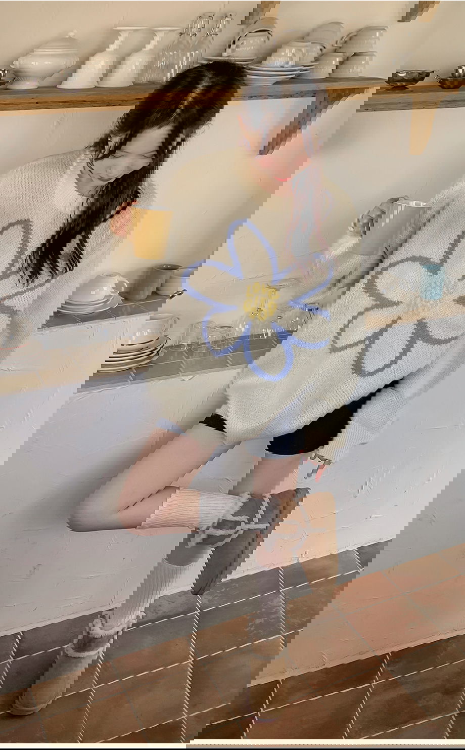 리리앤코 플로네브 브러쉬 플라워 루즈핏 니트