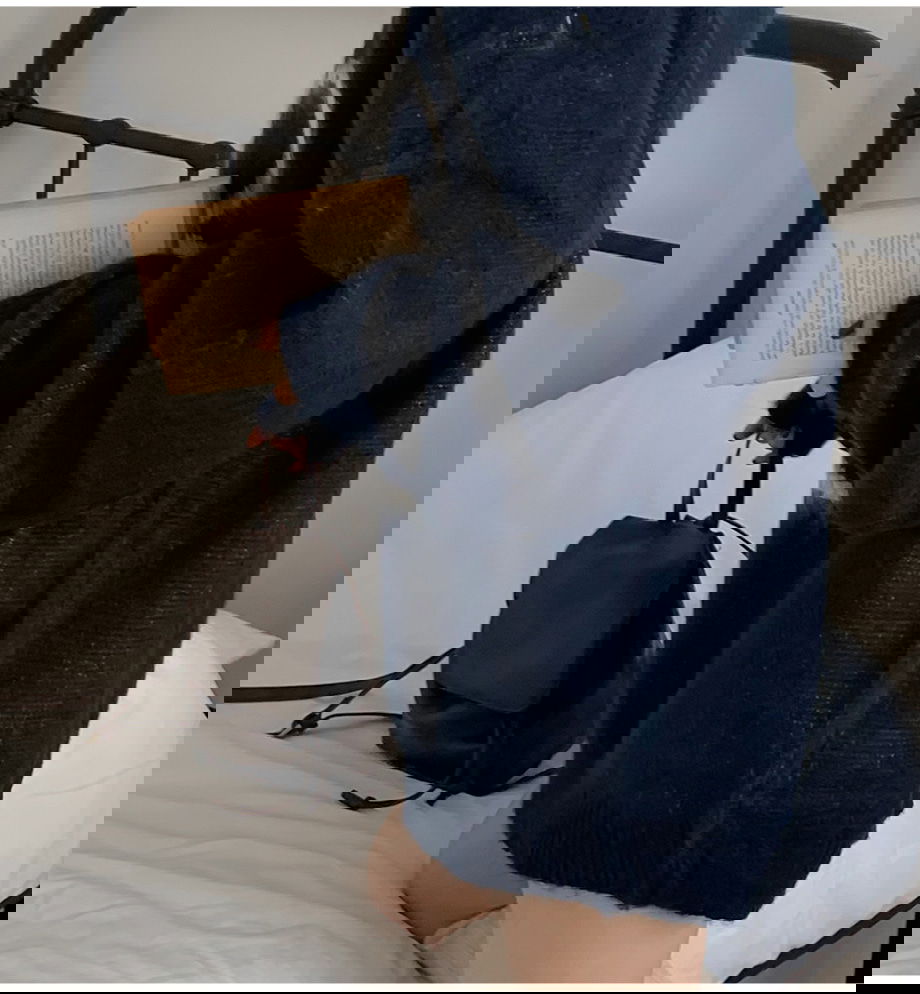 리리앤코 플로네브 브러쉬 플라워 루즈핏 니트