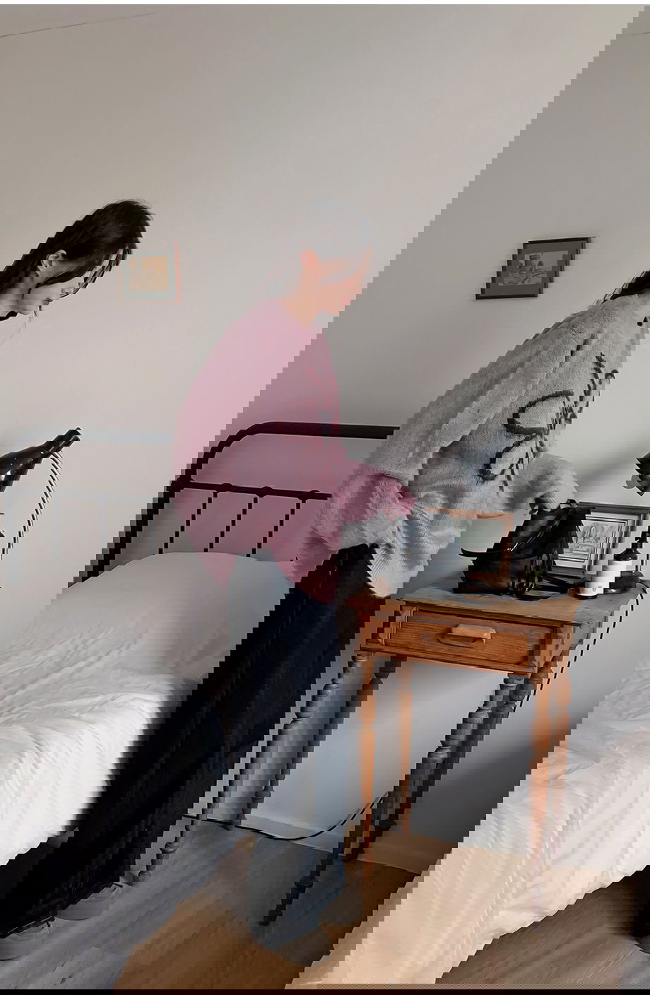 리리앤코 플로네브 브러쉬 플라워 루즈핏 니트