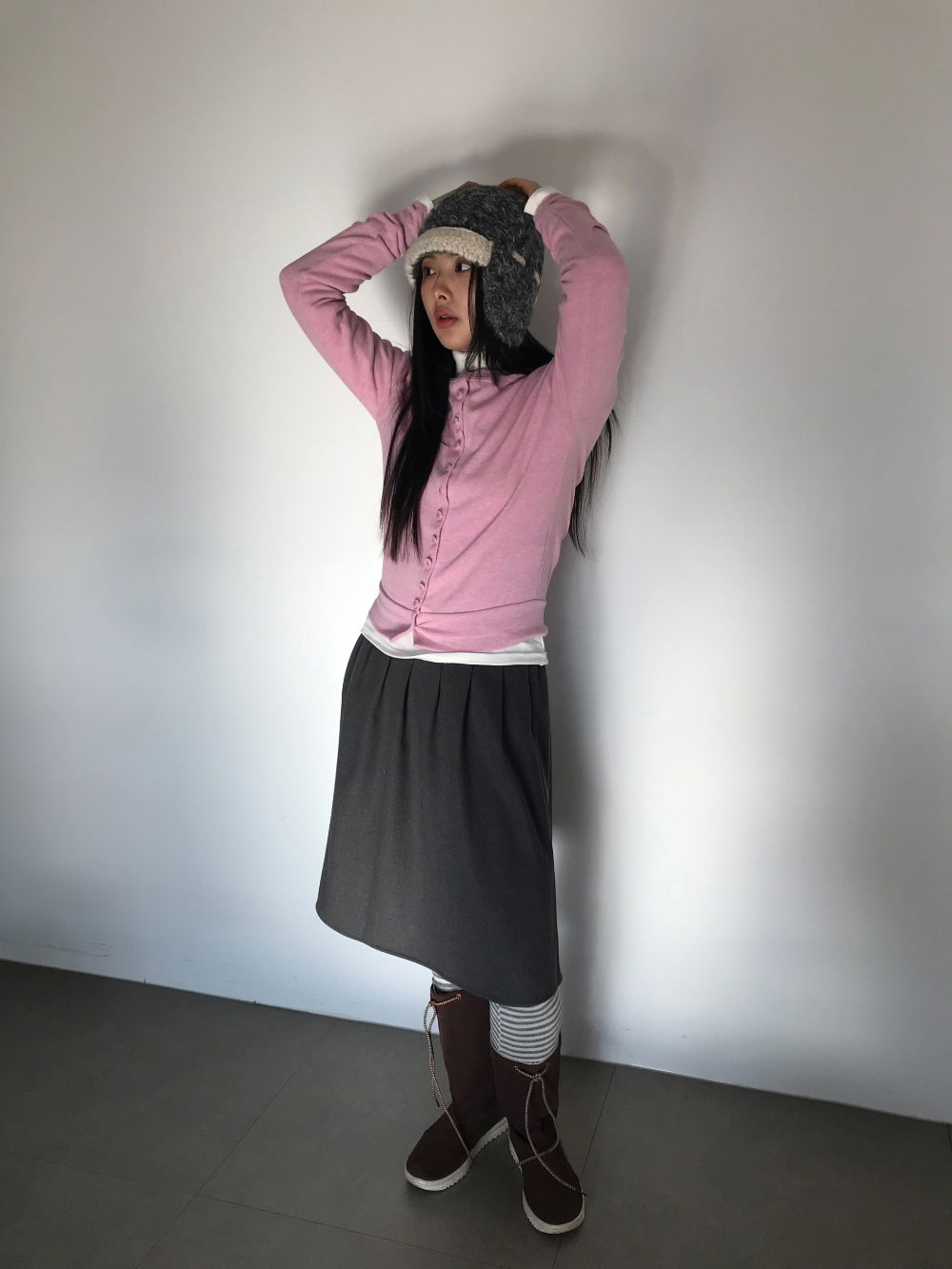 카디건 모델 착용 이미지-S1L13