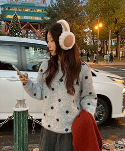 Poise Dot Round Neck Knitwear