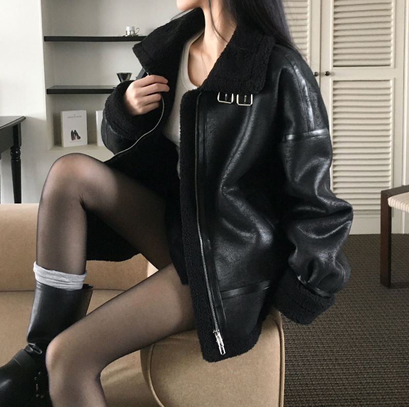 양말 모델 착용 이미지-S1L43