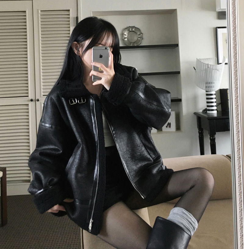 양말 모델 착용 이미지-S1L39