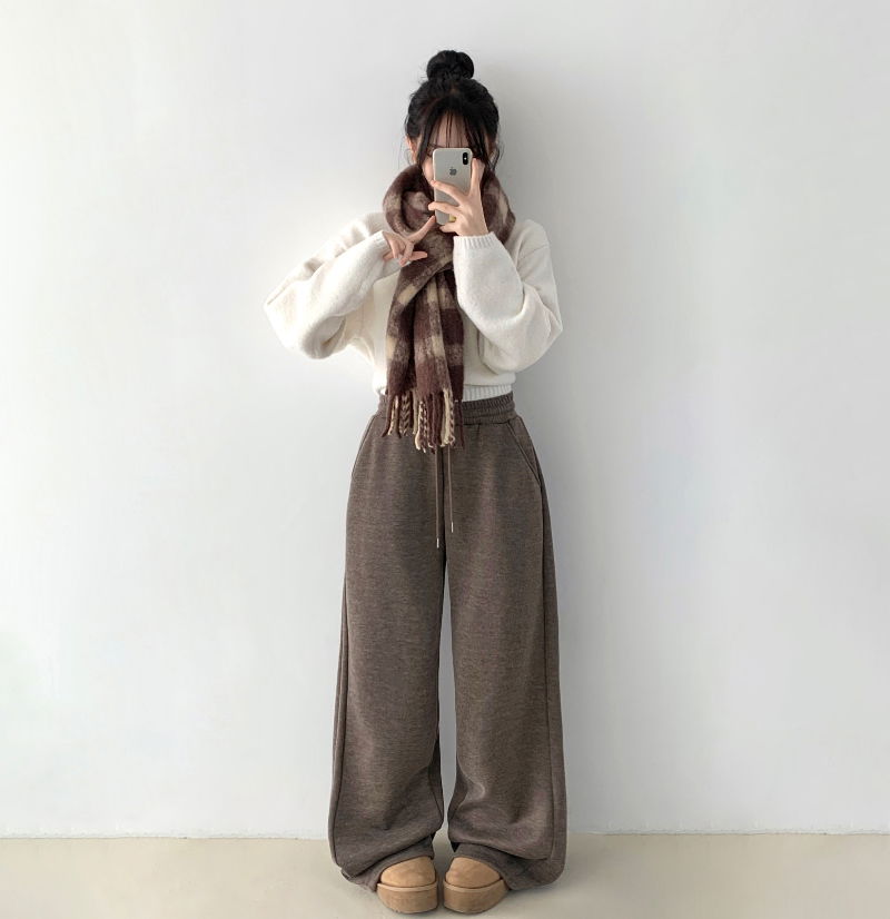 바지 모델 착용 이미지-S1L47