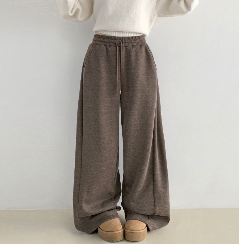 바지 모델 착용 이미지-S1L44