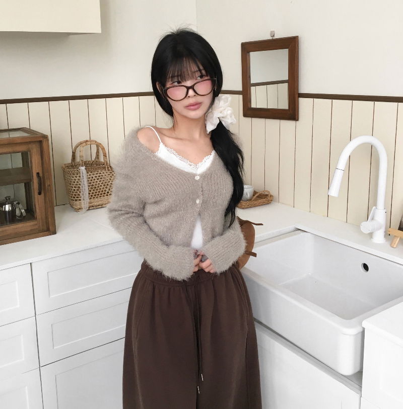 민소매 모델 착용 이미지-S1L67