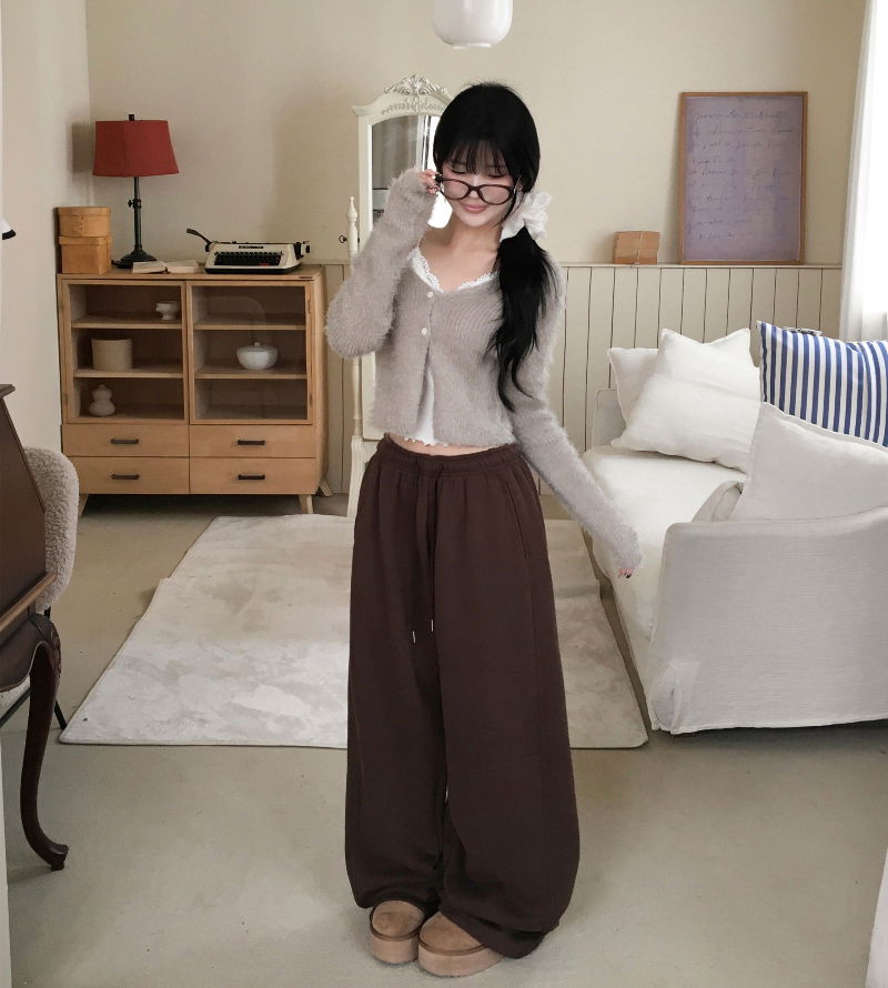 민소매 모델 착용 이미지-S1L63