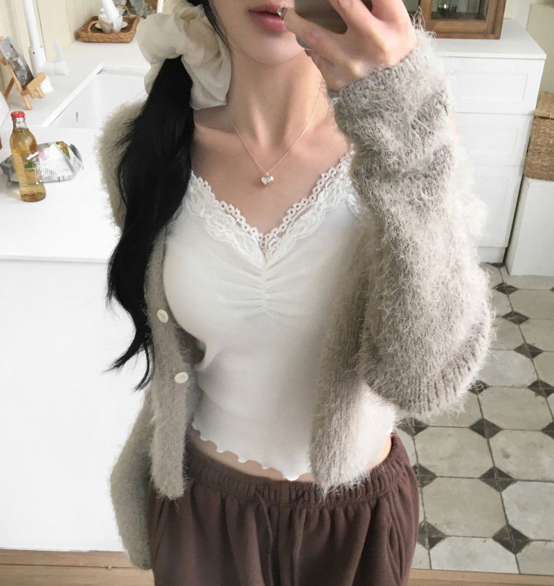 민소매 모델 착용 이미지-S1L57