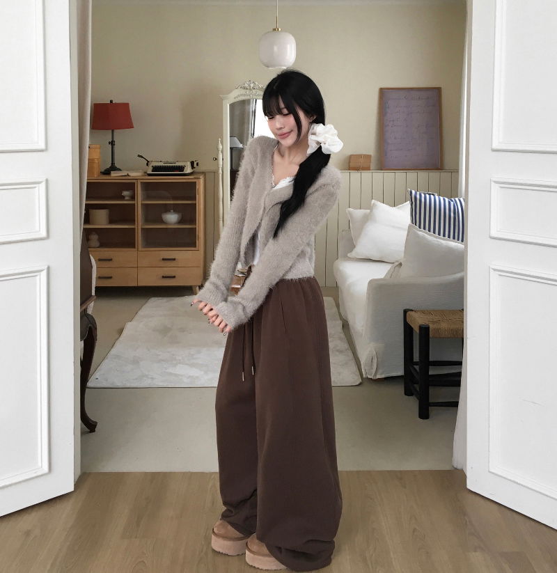 민소매 모델 착용 이미지-S1L52