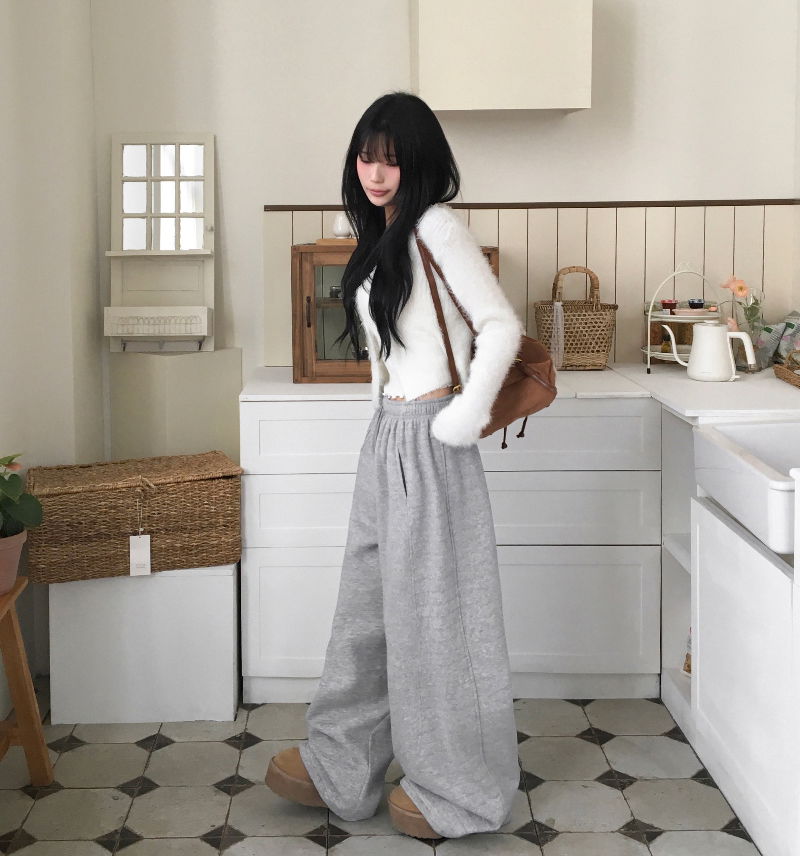 민소매 모델 착용 이미지-S1L40