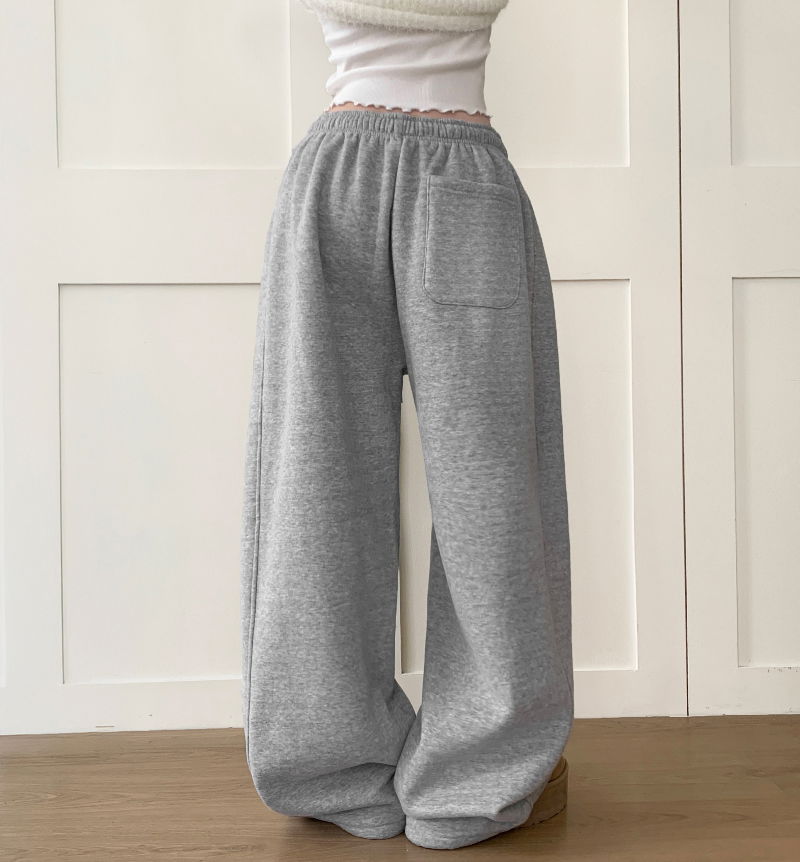 민소매 모델 착용 이미지-S1L32