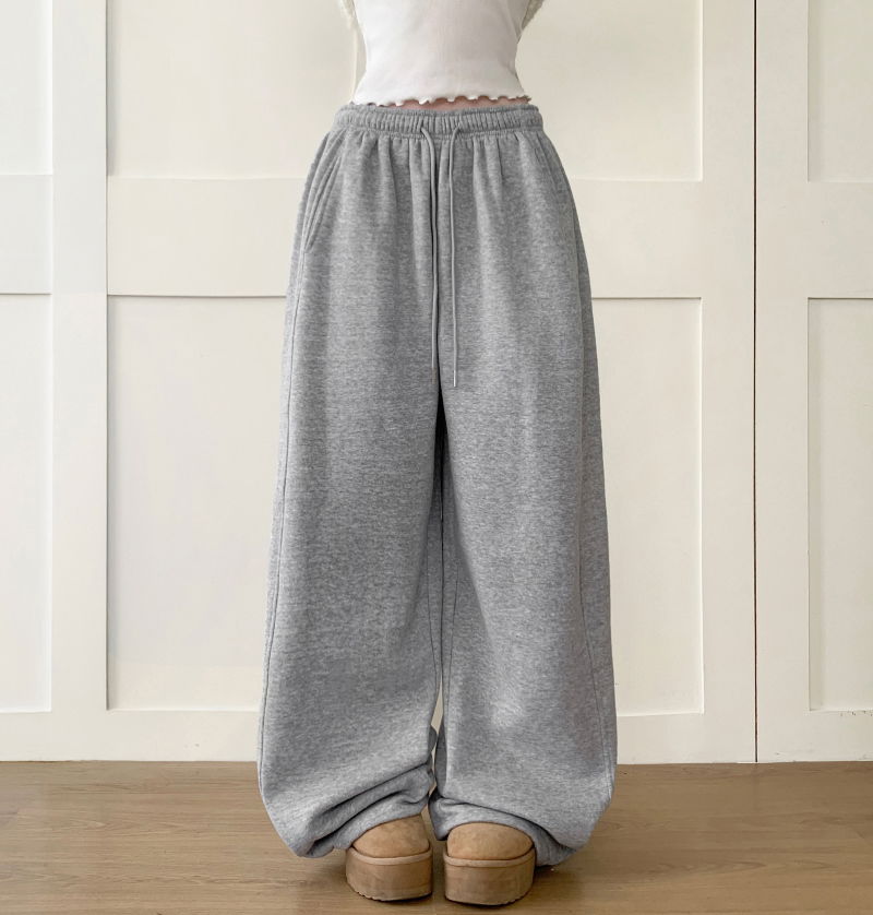 민소매 모델 착용 이미지-S1L36