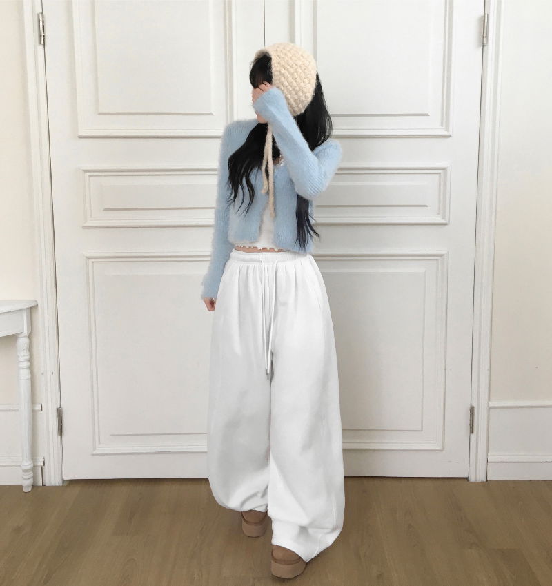 민소매 모델 착용 이미지-S1L17