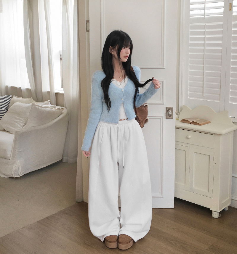 민소매 모델 착용 이미지-S1L13