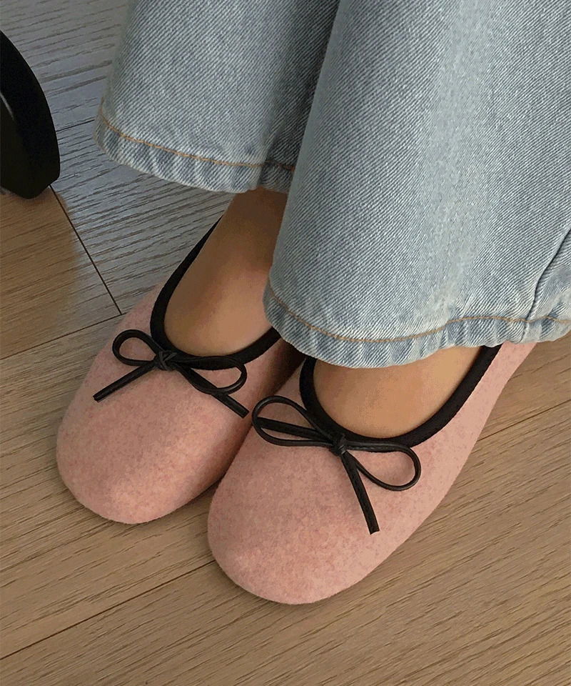 Monsieur Mary Jane Flats