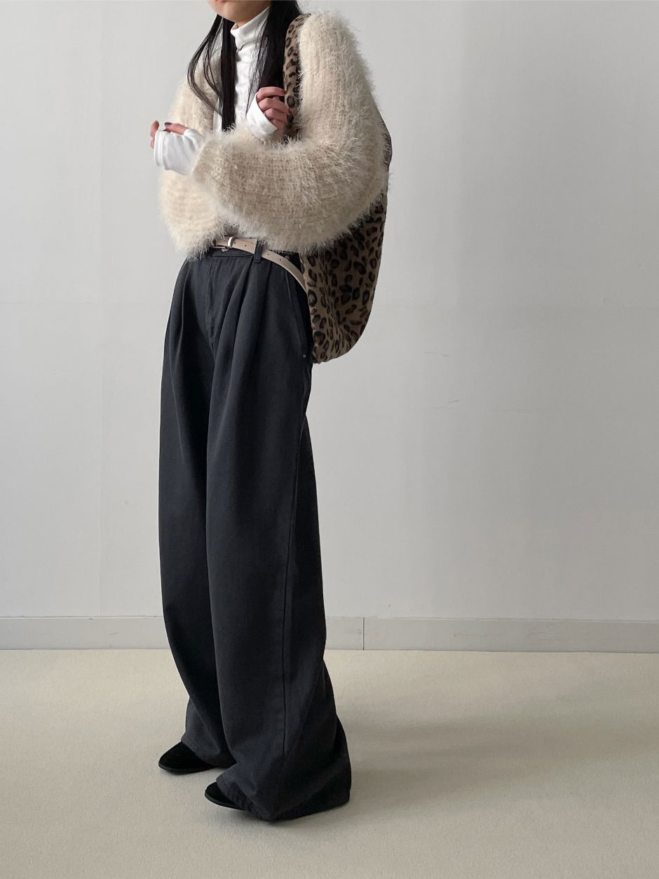 바지 모델 착용 이미지-S5L5