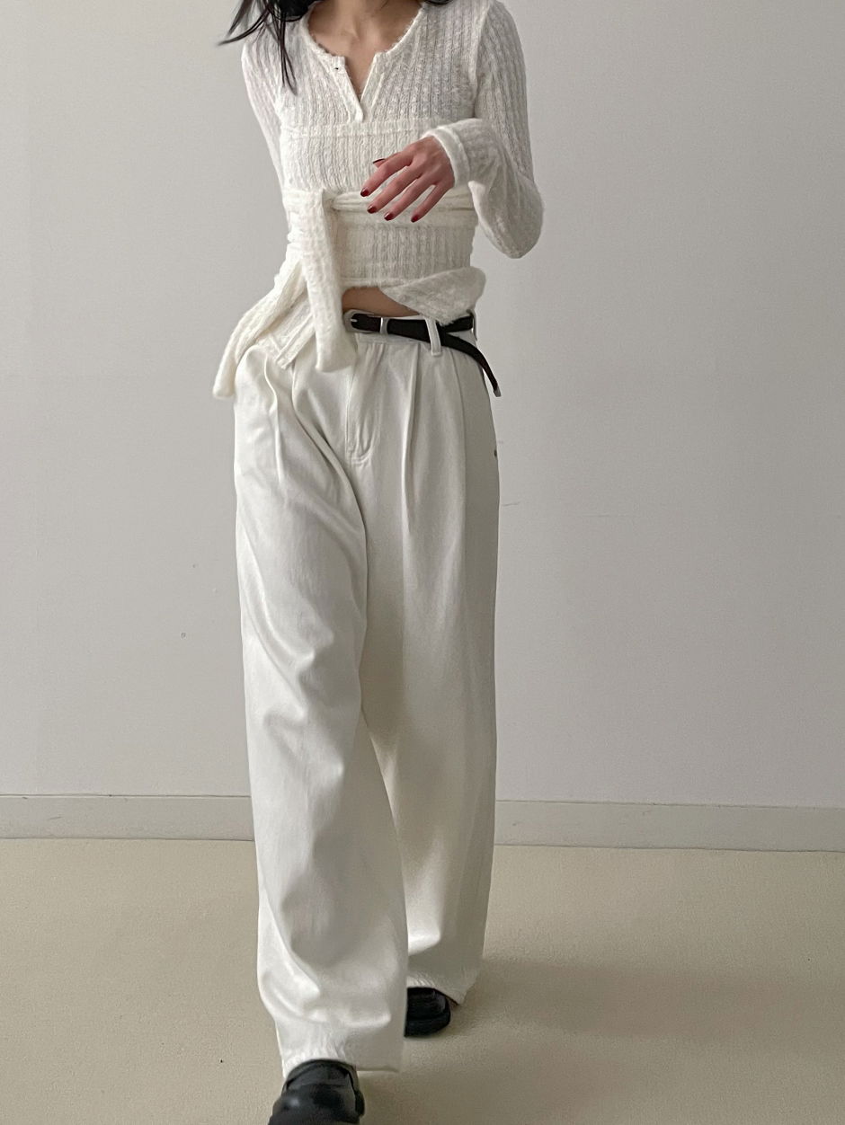 바지 모델 착용 이미지-S4L3