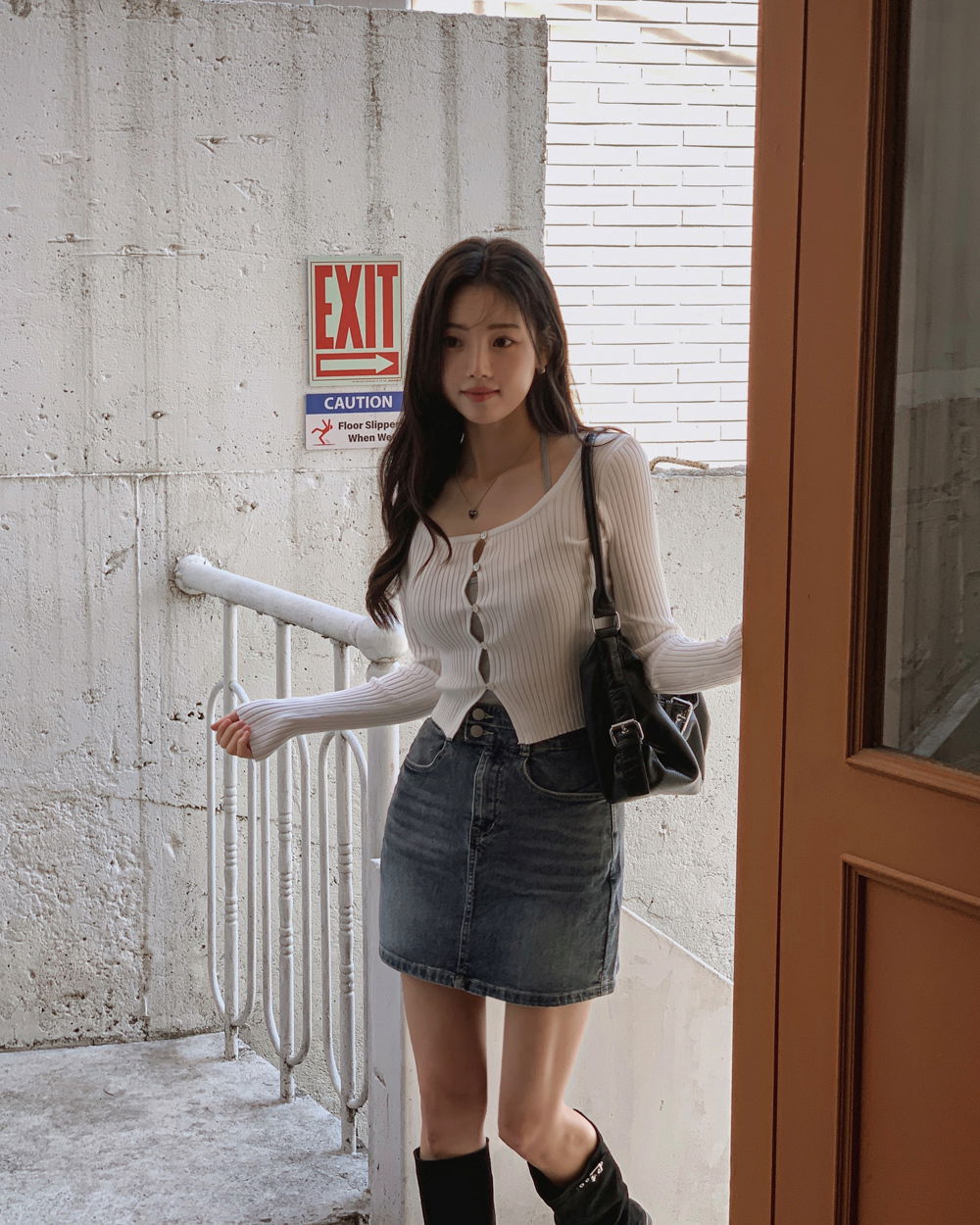 카디건 모델 착용 이미지-S1L104