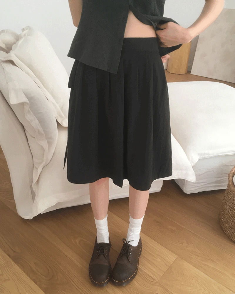 아킨 리본 핀턱 플레어 미디 스커트