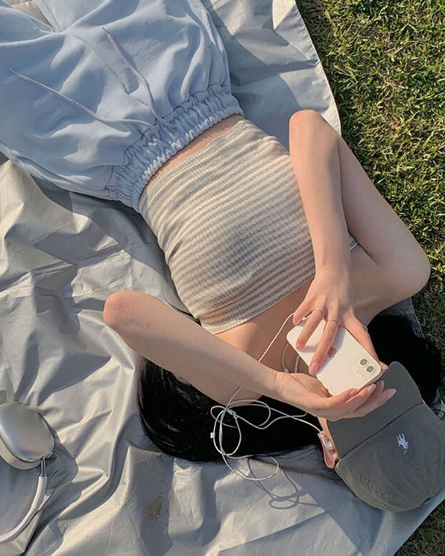 Same-day shipping] Tight striped tube top.^a perfect show / look / Psy