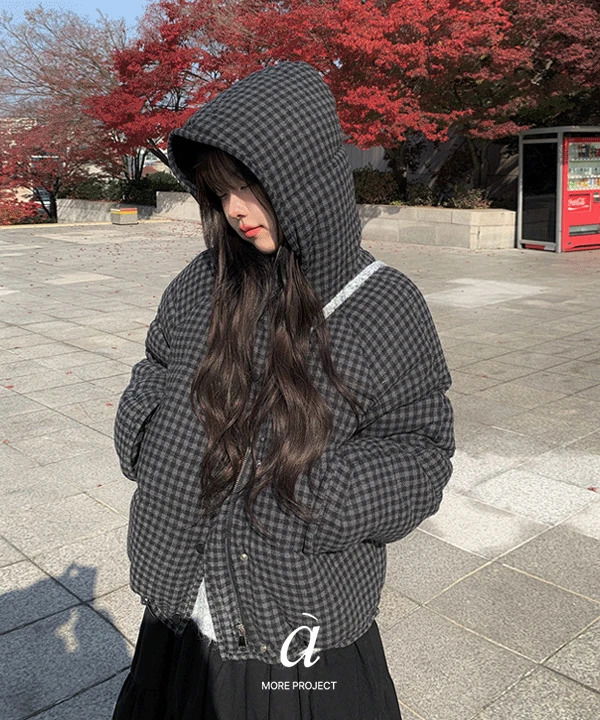 오딘 체크 후드 하이넥 스트링 패딩