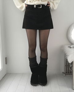 ヘヤンスエードスカート