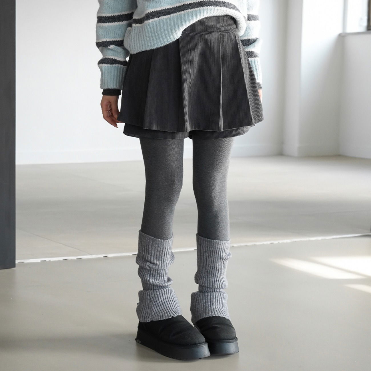 Heto Corduroy Mini Pants Skirt 裙子