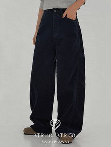 Loose corduroy cargo pants