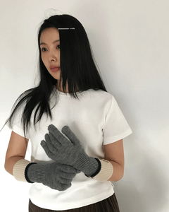 ベイスリットカットアウトTシャツ