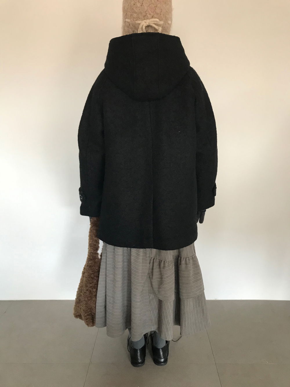 코트 모델 착용 이미지-S1L23