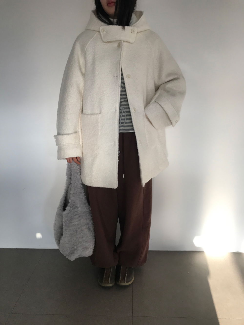 코트 모델 착용 이미지-S1L60