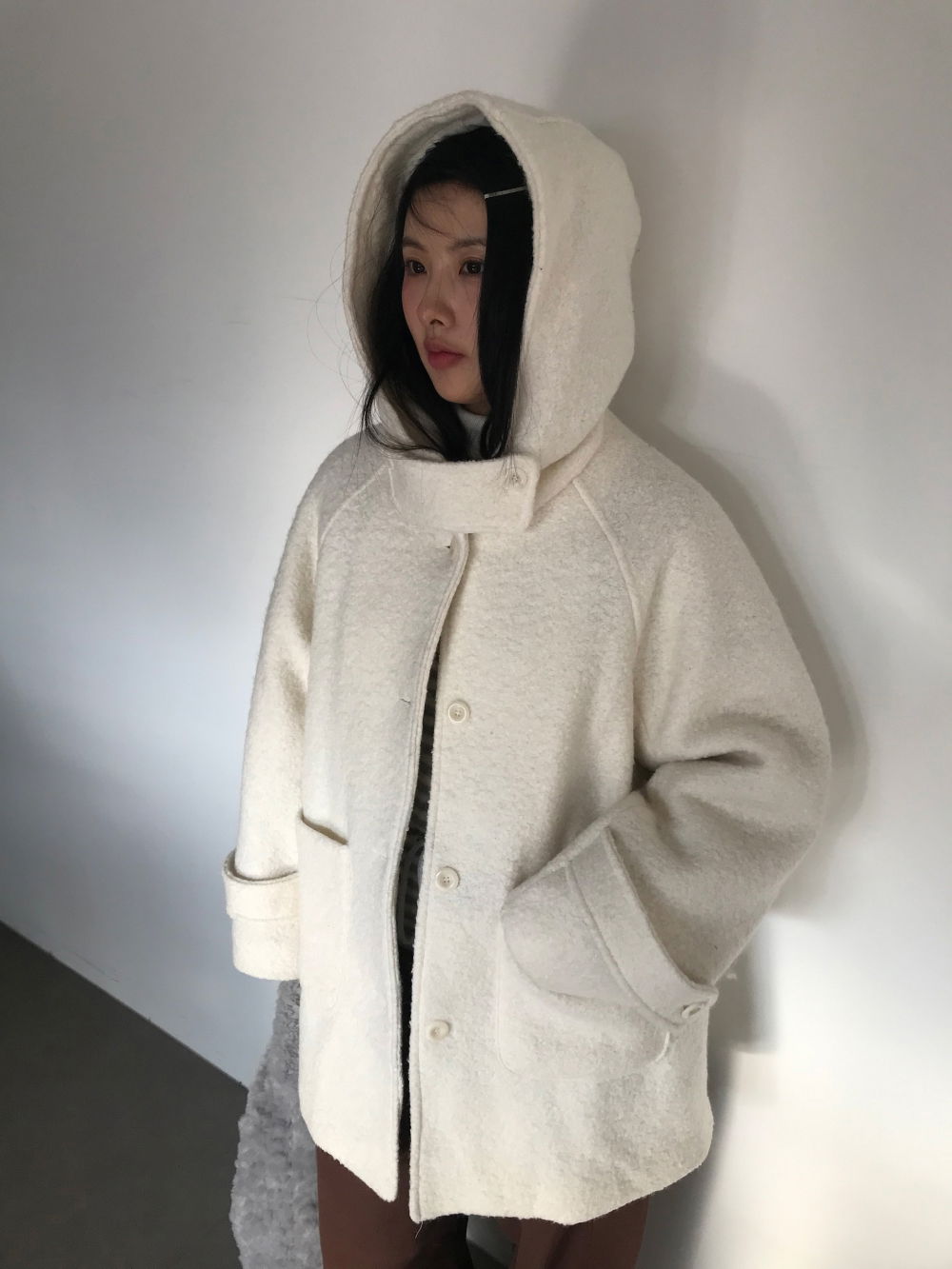 코트 모델 착용 이미지-S1L64