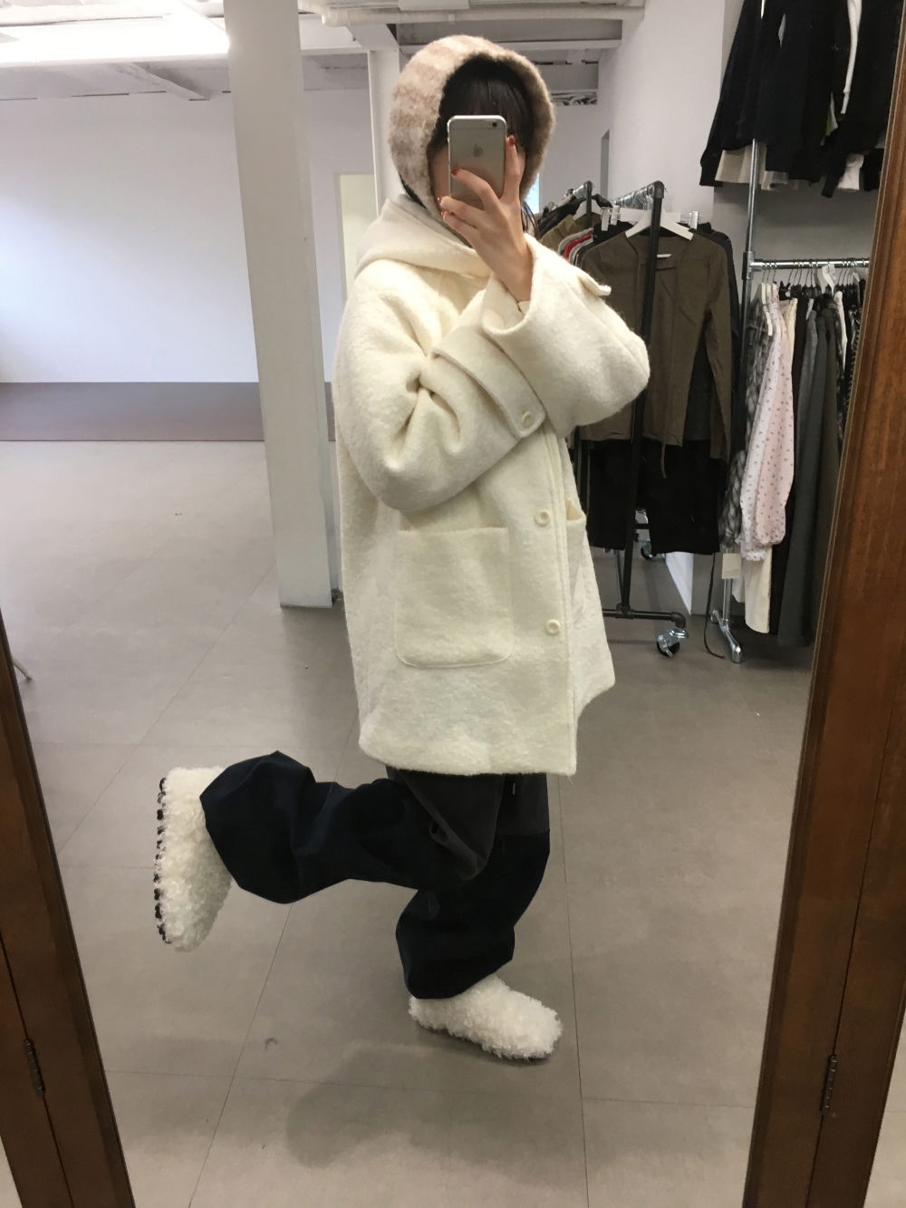 코트 모델 착용 이미지-S5L2