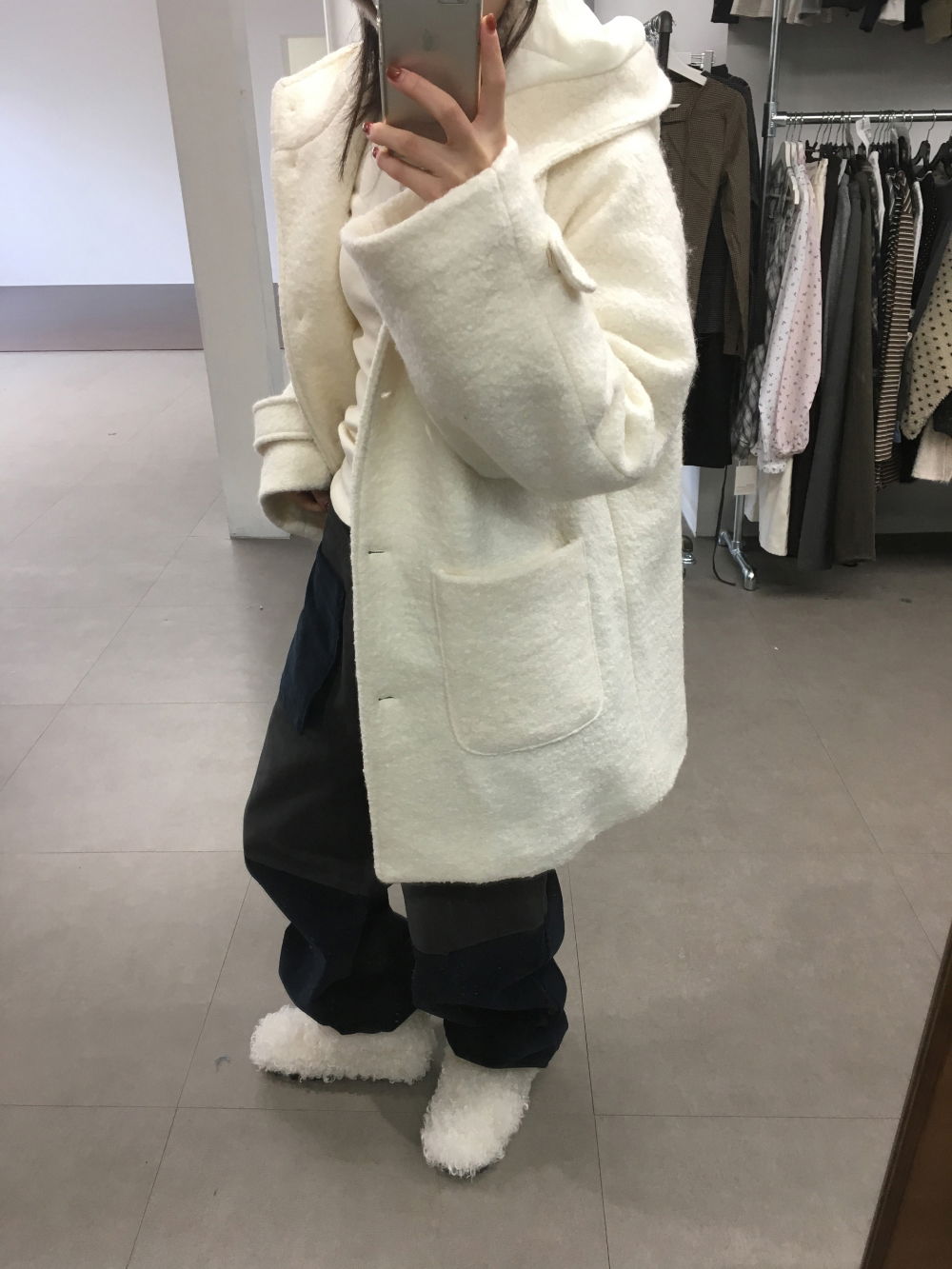 코트 모델 착용 이미지-S5L4