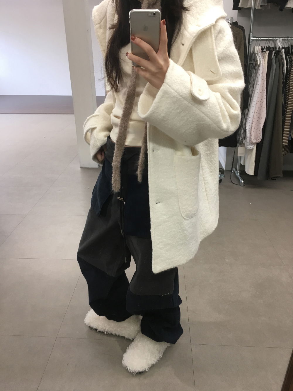 코트 모델 착용 이미지-S5L7