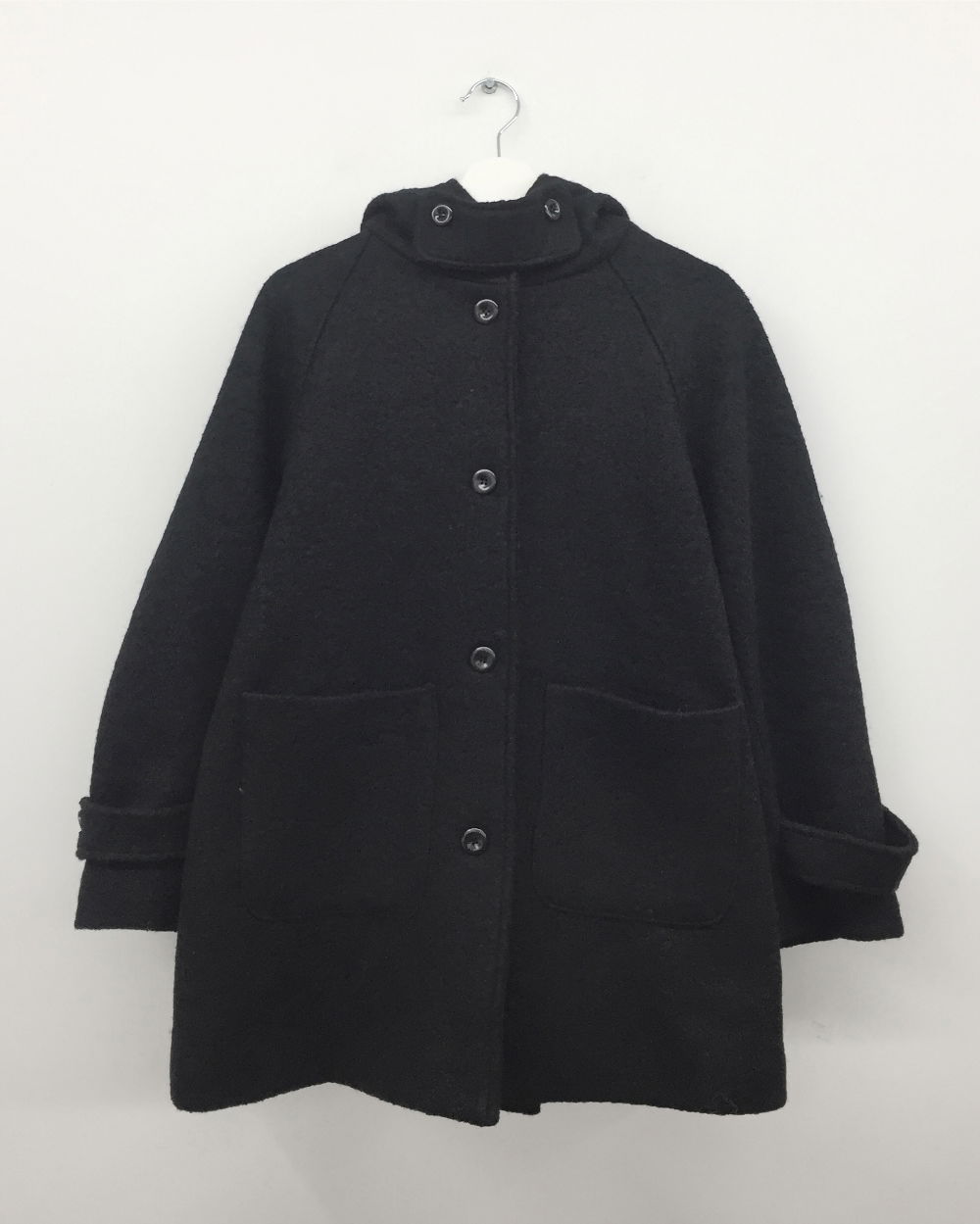 코트 차콜 색상 이미지-S4L9