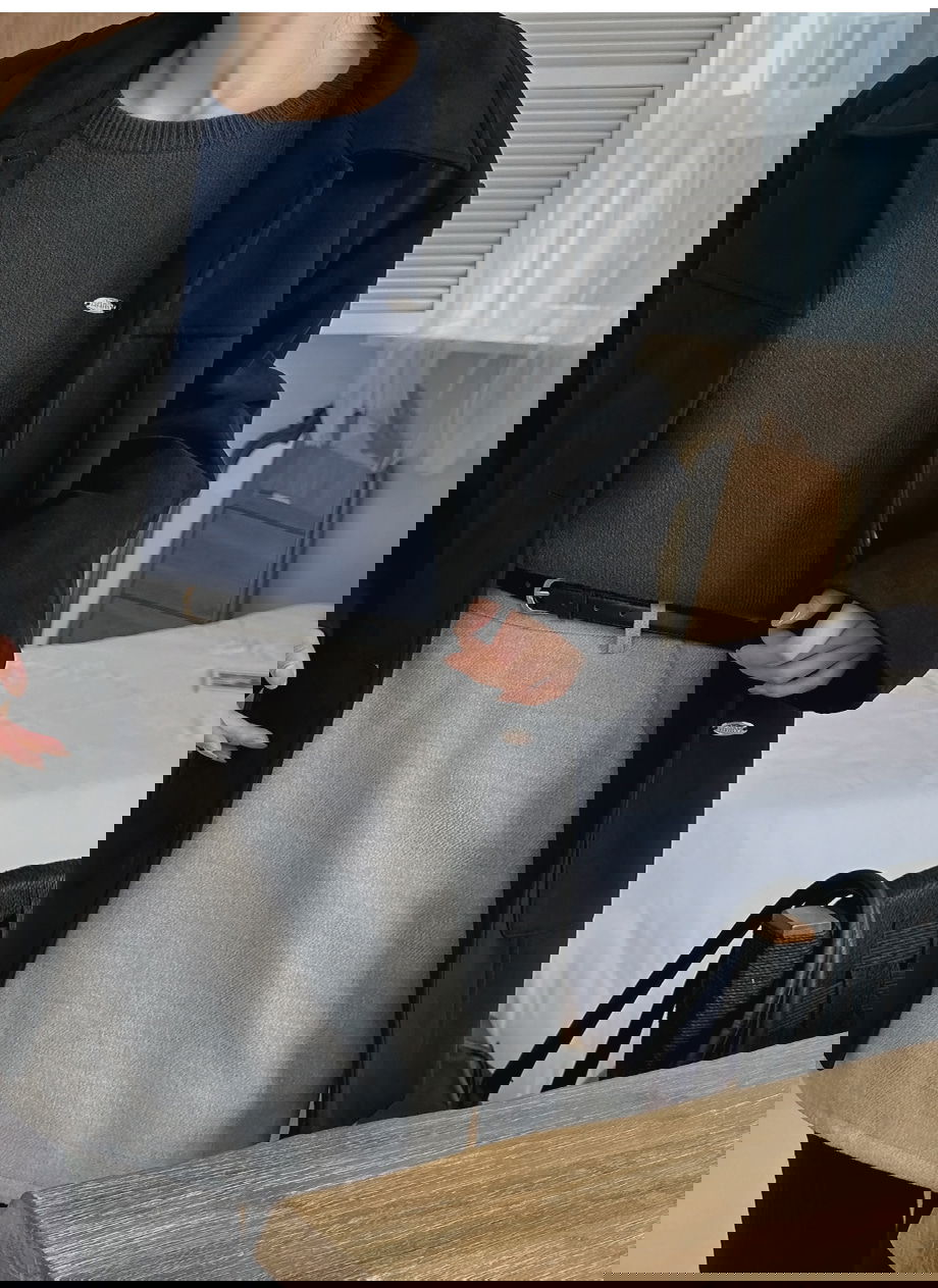 렌포드유 라운드넥 펜던트 니트