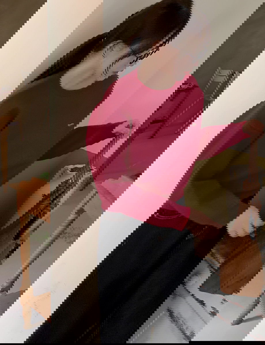 렌포드유 라운드넥 펜던트 니트