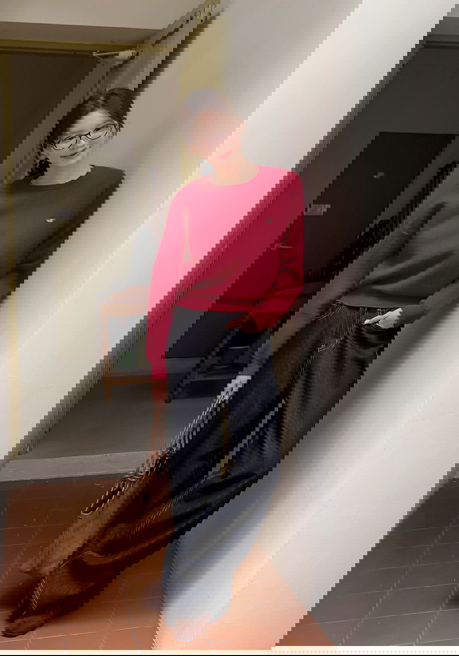 렌포드유 라운드넥 펜던트 니트