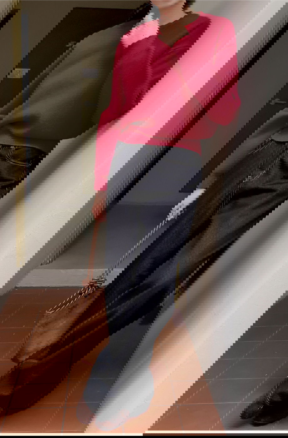 렌포드유 라운드넥 펜던트 니트