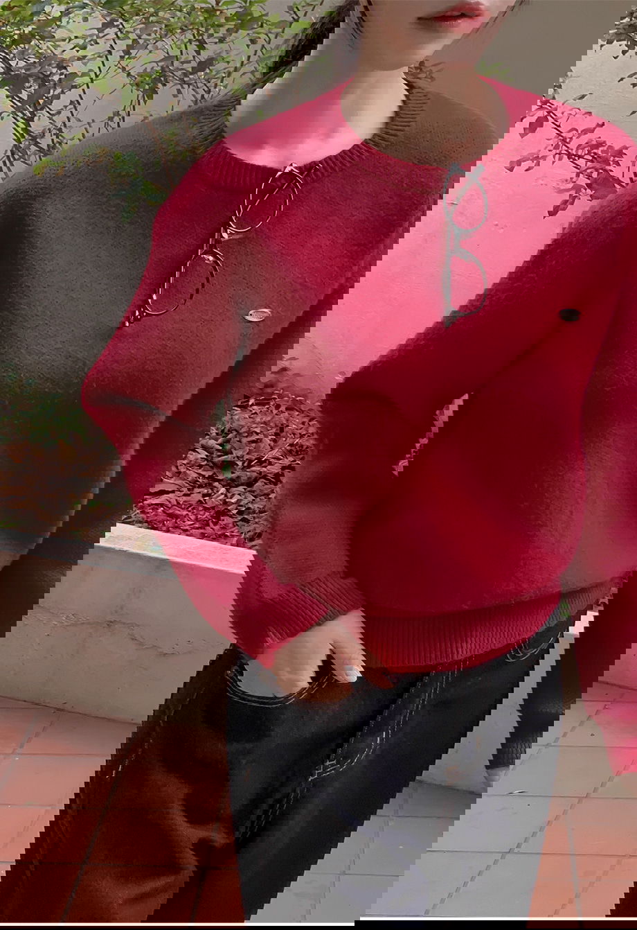 렌포드유 라운드넥 펜던트 니트