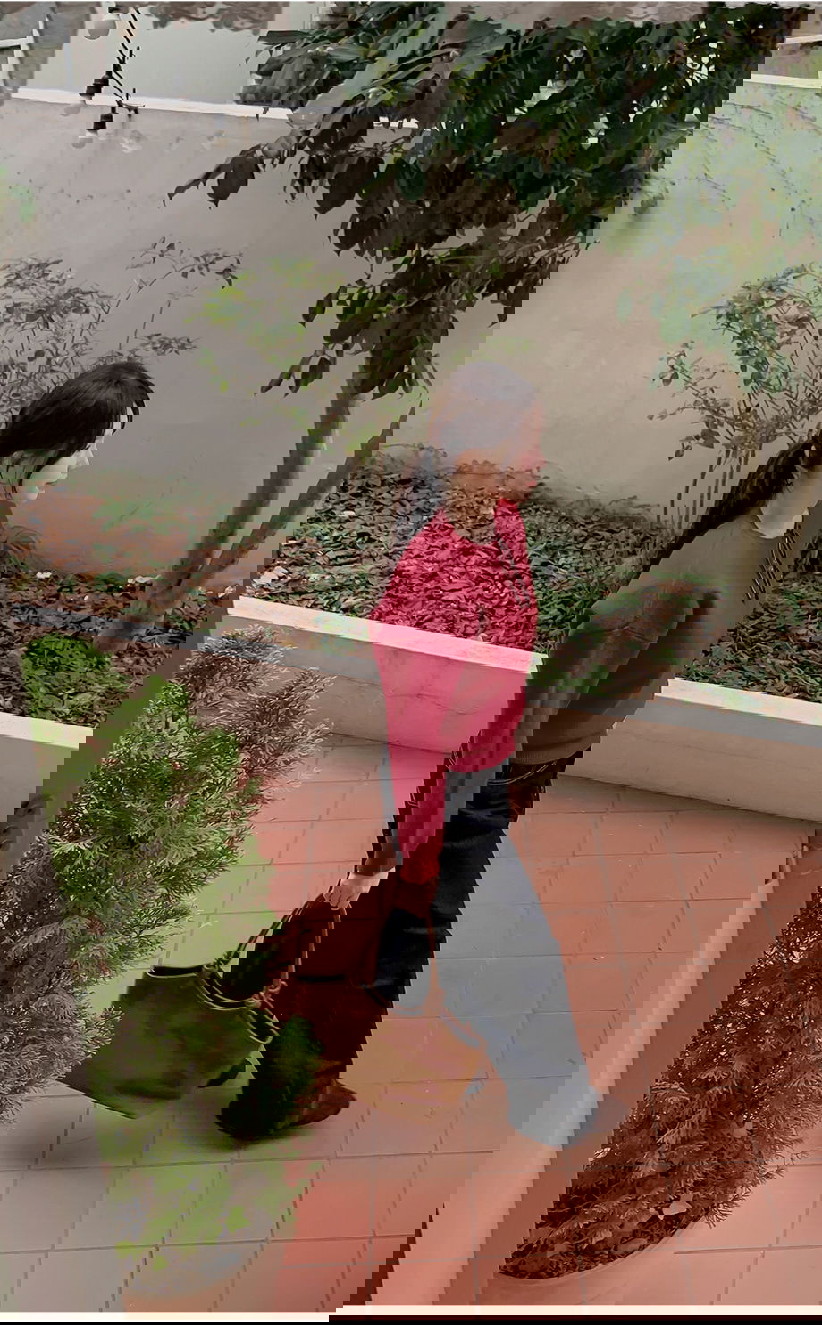 렌포드유 라운드넥 펜던트 니트