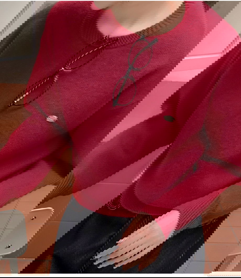 렌포드유 라운드넥 펜던트 니트