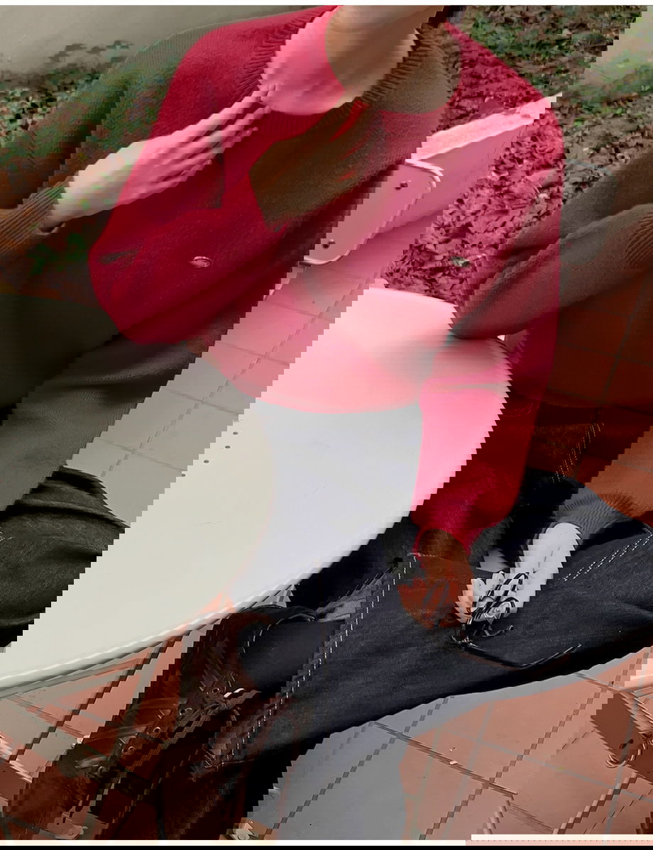 렌포드유 라운드넥 펜던트 니트